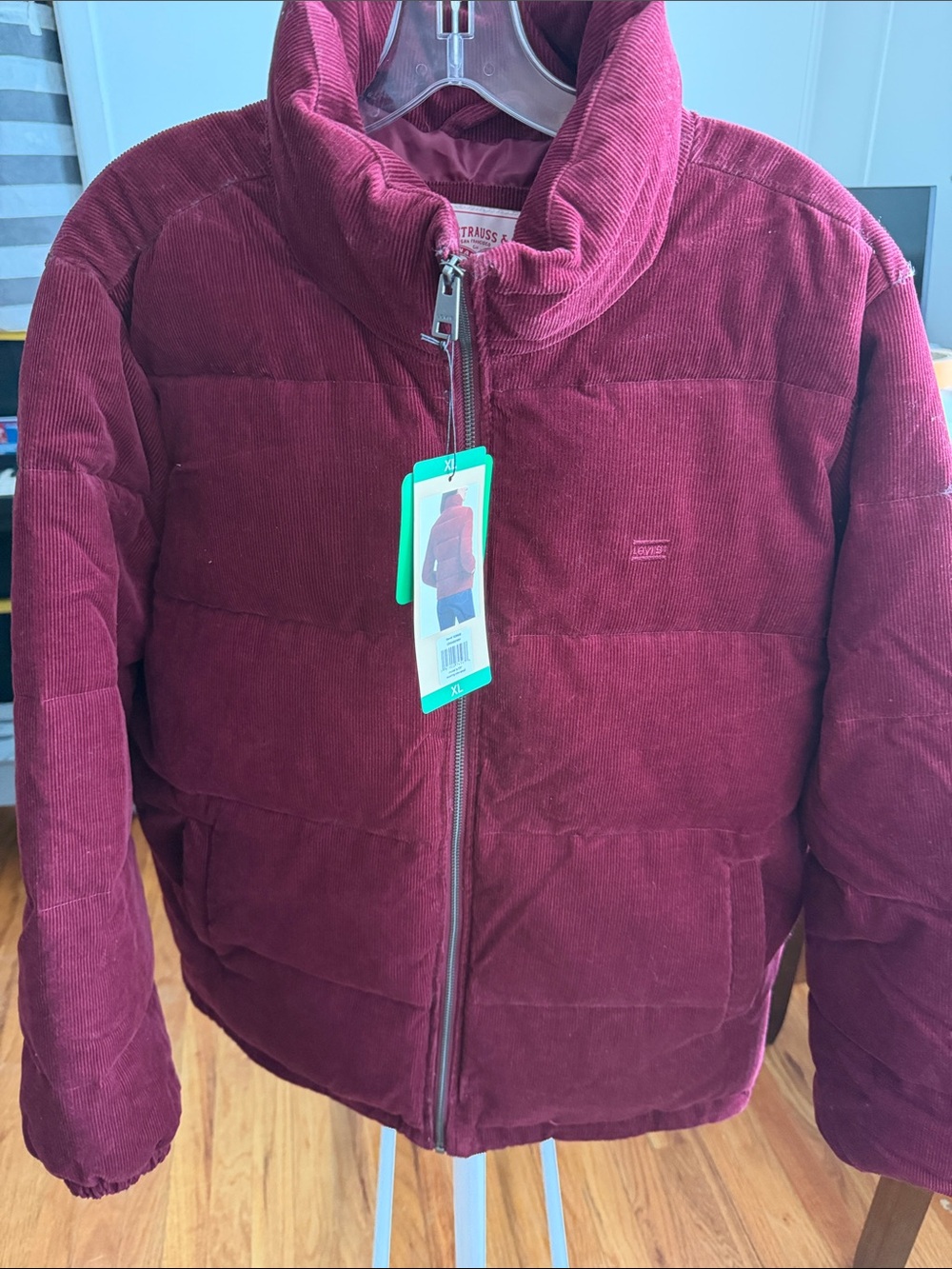 NWT Levi's Adult Burgundy Corduroy Puffer Jacket XL